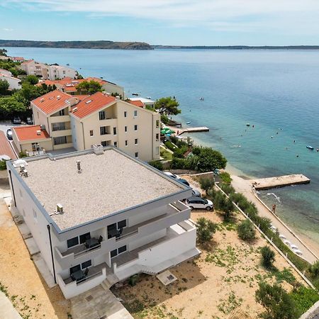 Miletici Beachfront Apartments Tic With Seaview מראה חיצוני תמונה