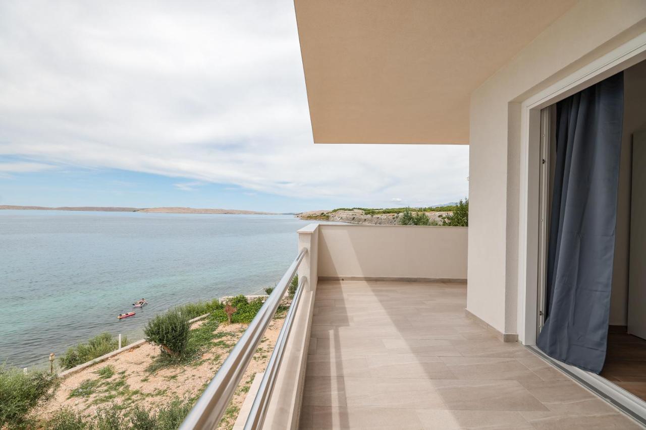 Miletici Beachfront Apartments Tic With Seaview מראה חיצוני תמונה