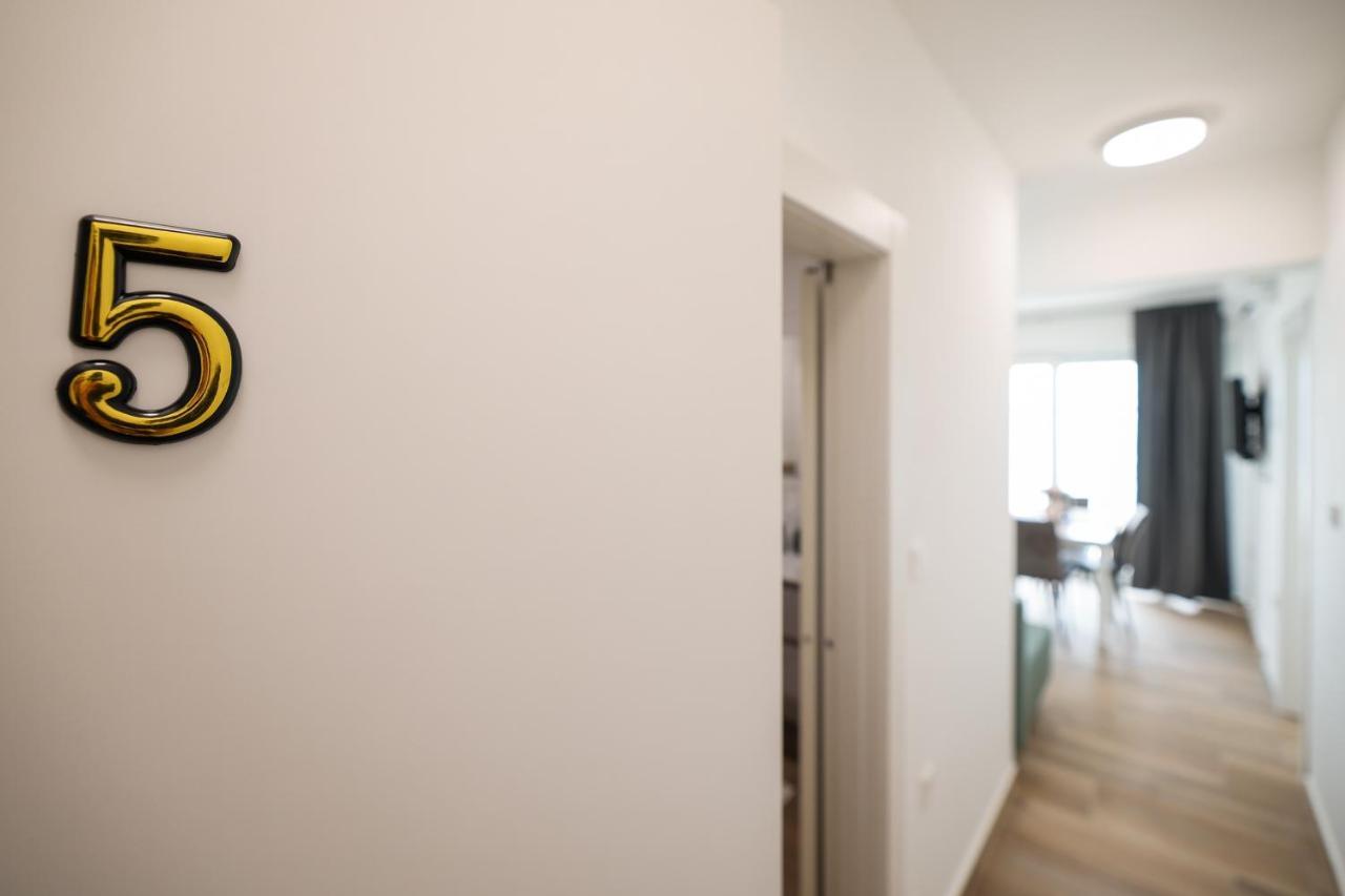 Miletici Beachfront Apartments Tic With Seaview מראה חיצוני תמונה