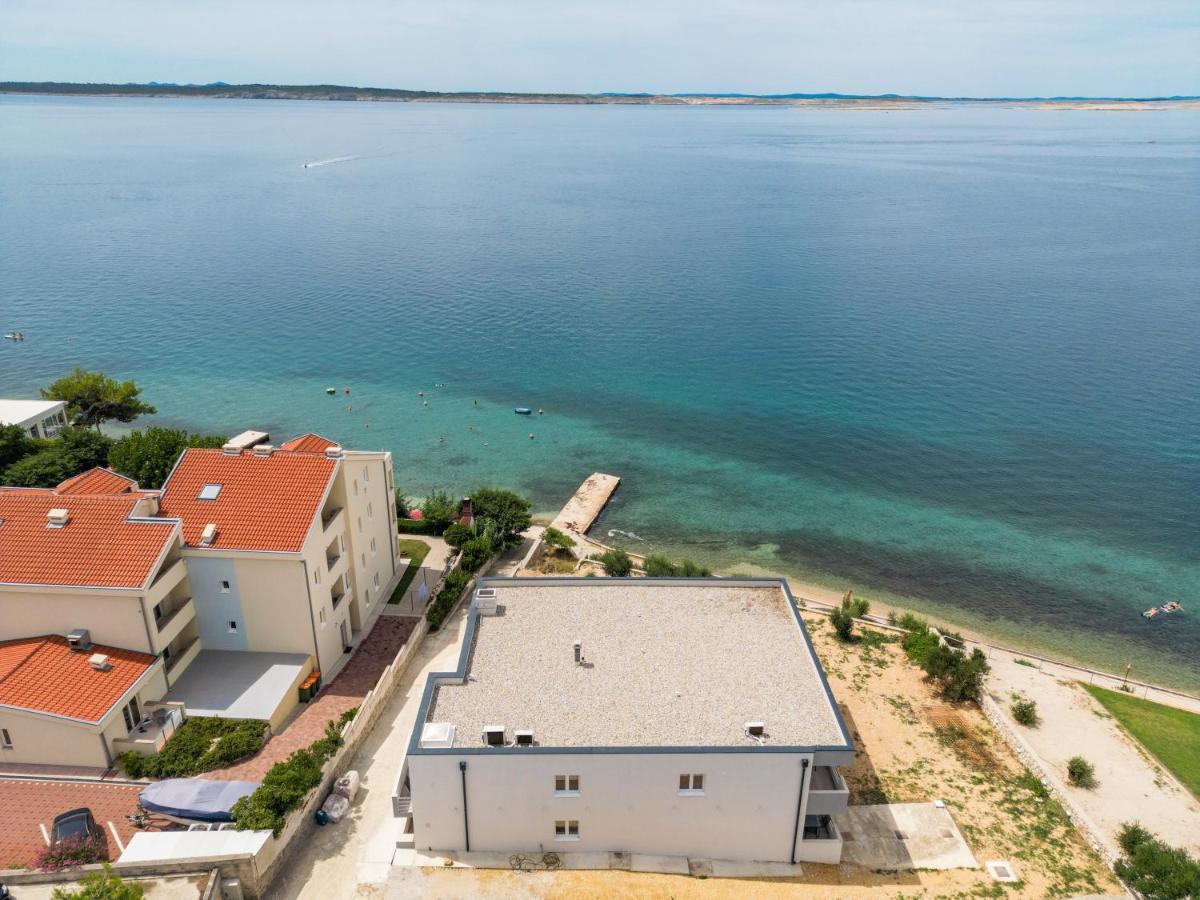 Miletici Beachfront Apartments Tic With Seaview מראה חיצוני תמונה