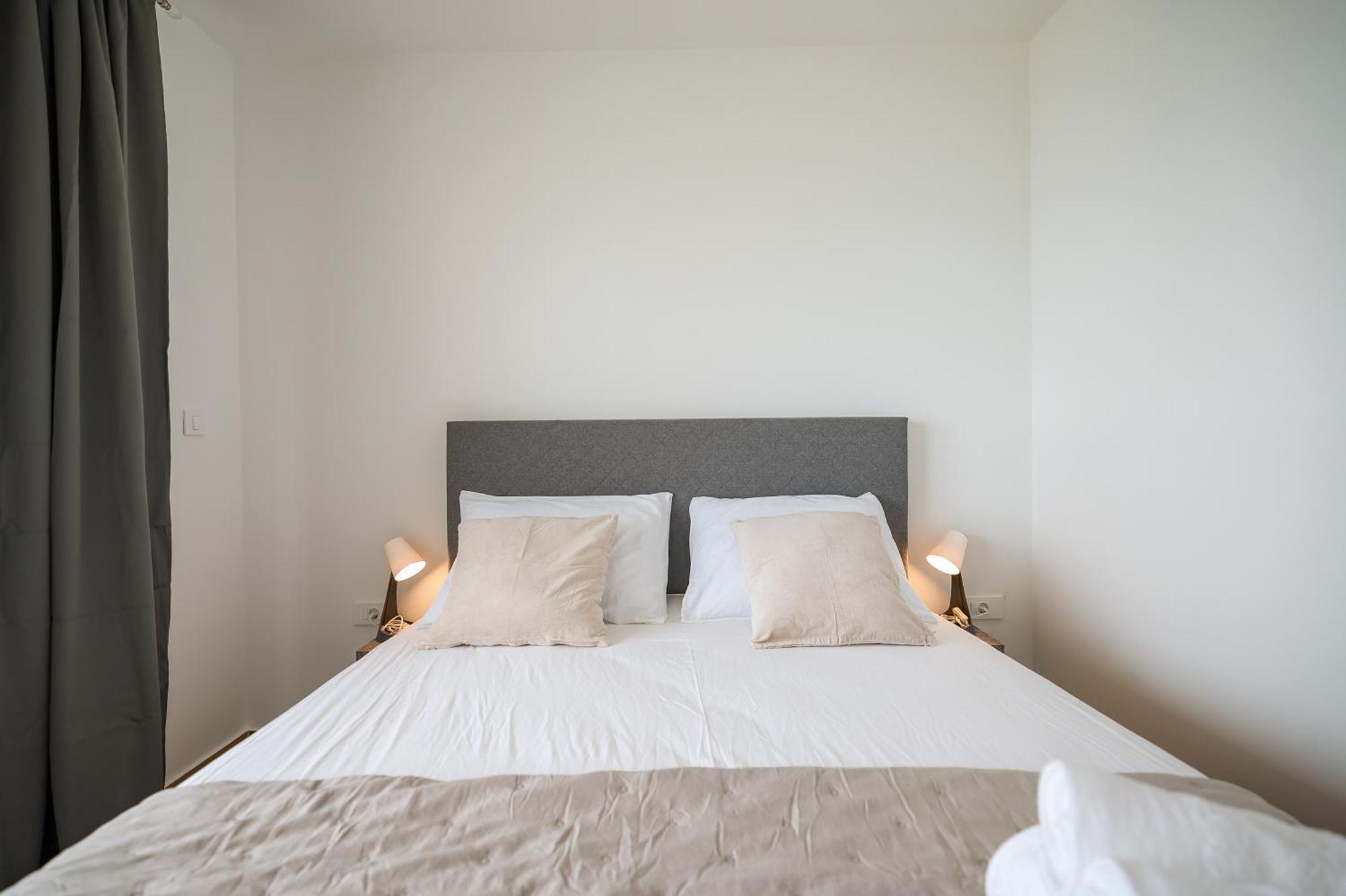 Miletici Beachfront Apartments Tic With Seaview מראה חיצוני תמונה