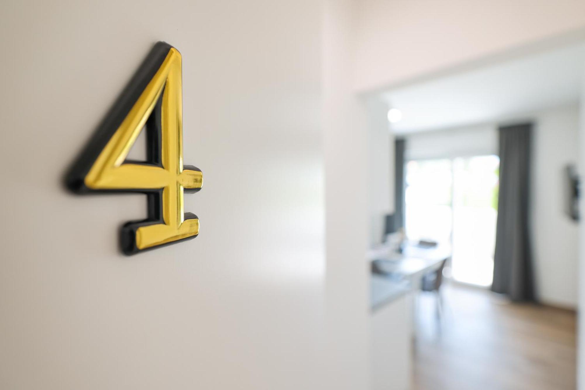 Miletici Beachfront Apartments Tic With Seaview מראה חיצוני תמונה