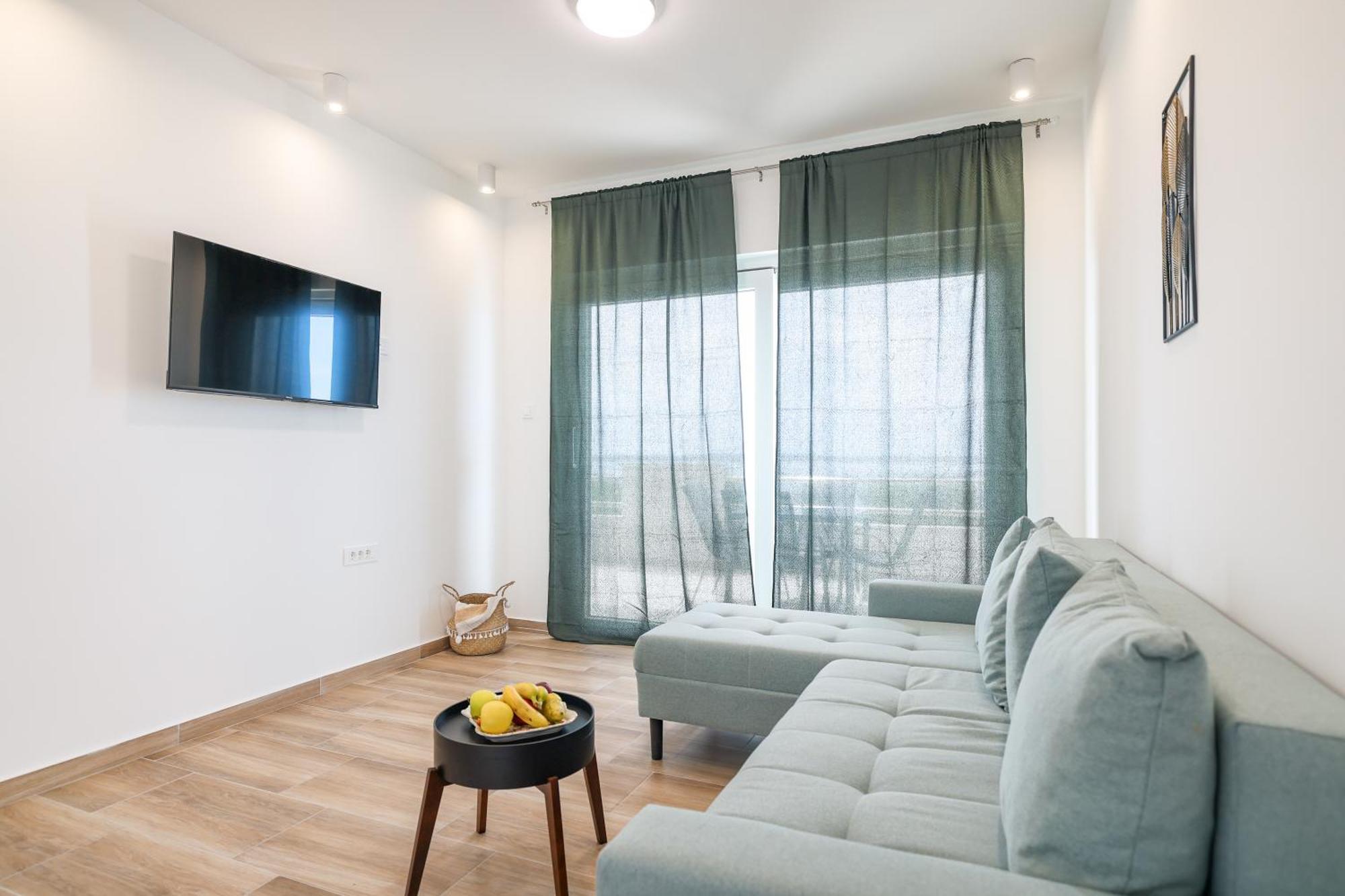 Miletici Beachfront Apartments Tic With Seaview מראה חיצוני תמונה