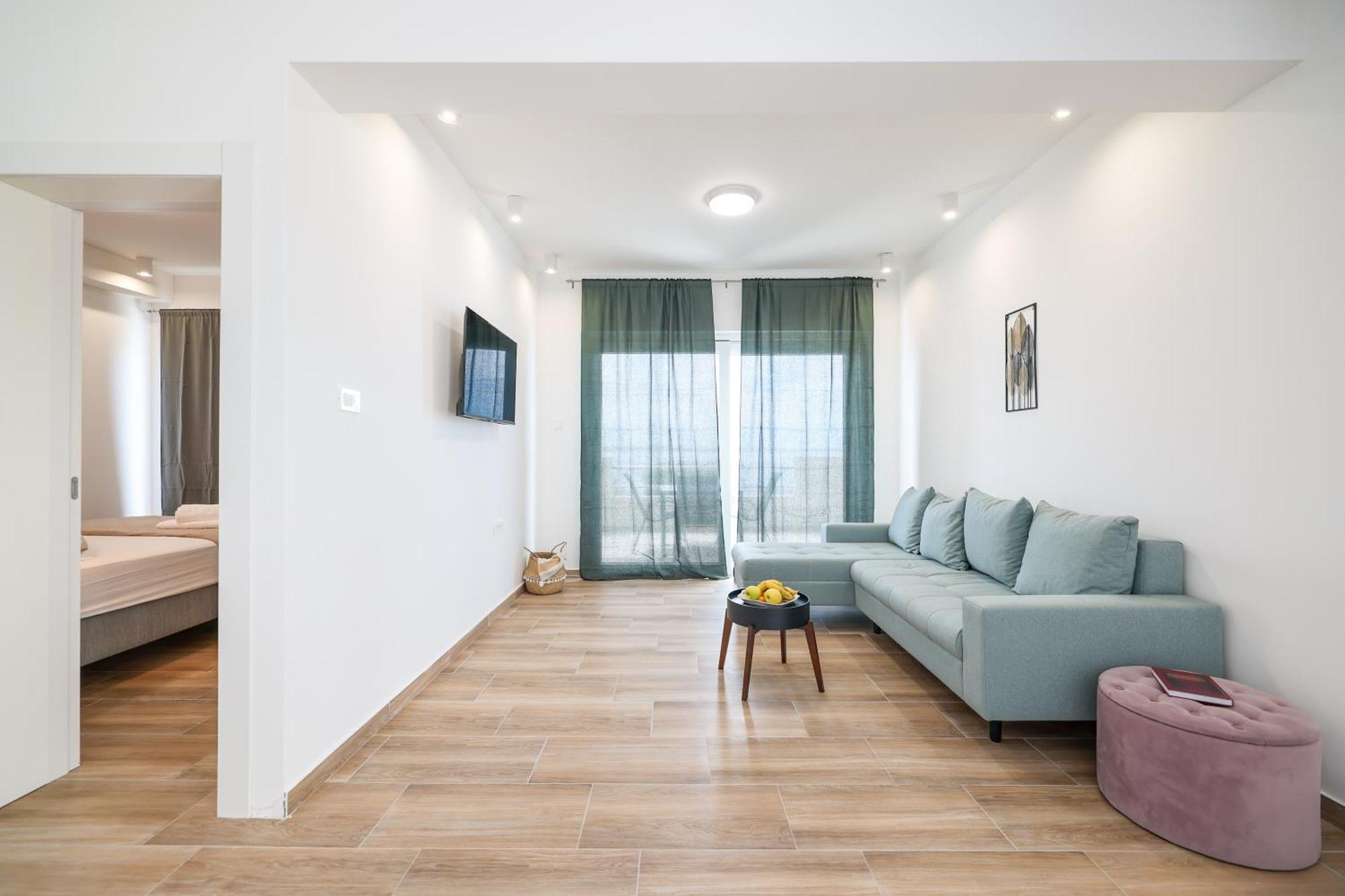 Miletici Beachfront Apartments Tic With Seaview מראה חיצוני תמונה