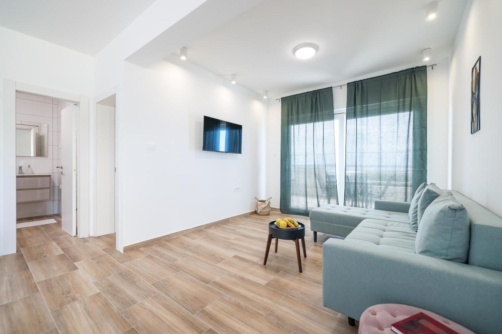 Miletici Beachfront Apartments Tic With Seaview מראה חיצוני תמונה